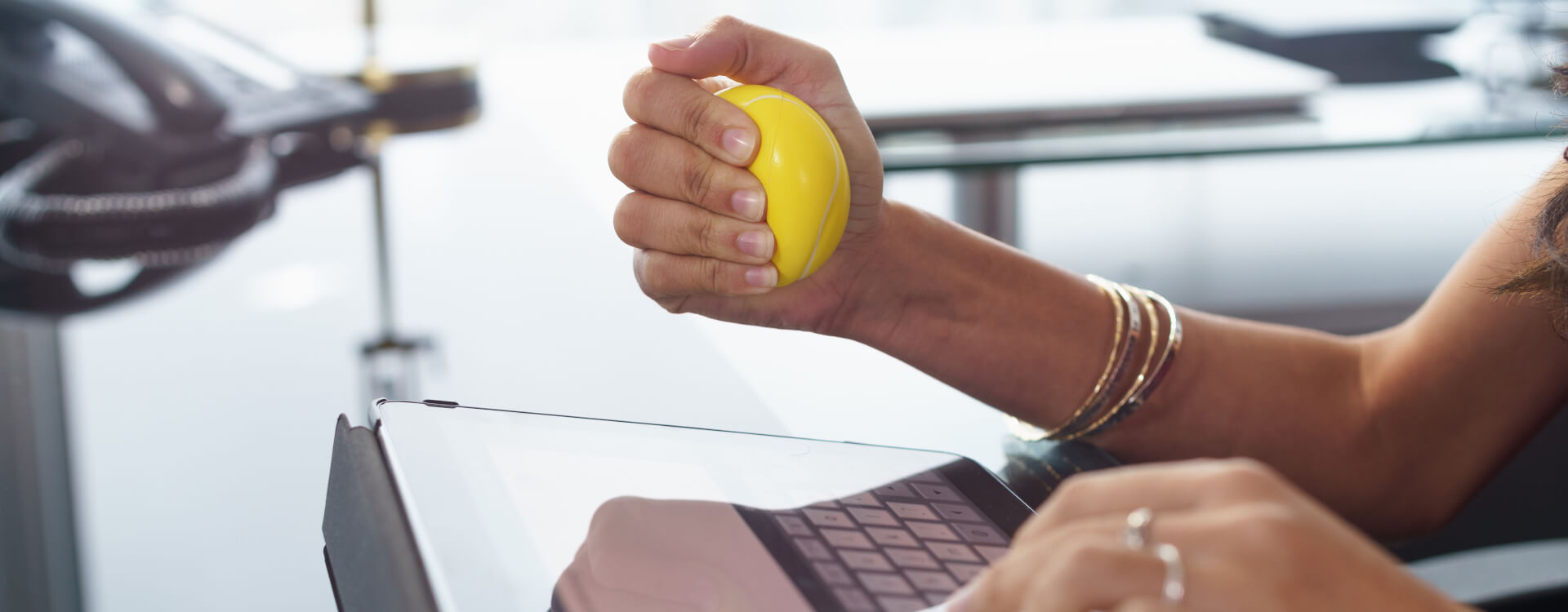 Come capire se si è stressati e quali sono i sintomi di un forte stress